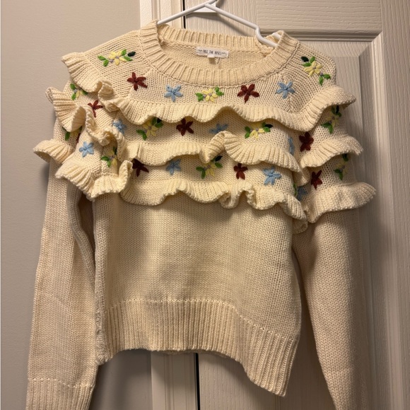 Free the Roses Floral handmade embroidery ruffle detail - Picture 1 of 3